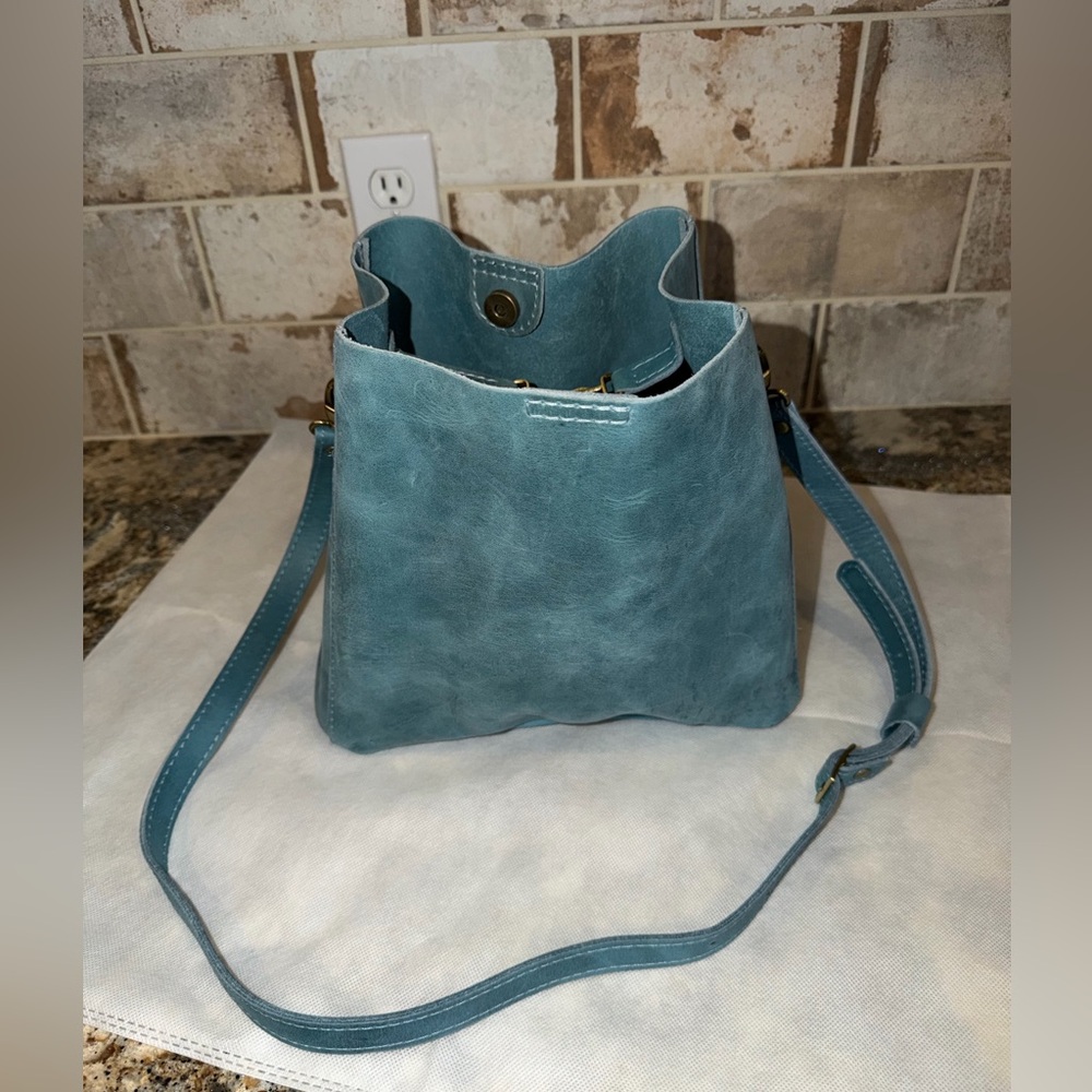 NEW Portland Leather Goods 🦄🦄🦄 AQUA 🦄🦄🦄 butterfly crossbody bag NEW
